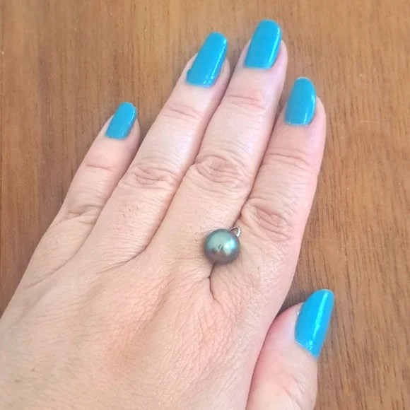 Genuine Tahitian Peacock Pearl Pendant - Picture 6 of 7